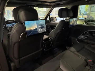 Range Rover P 530 LWB Autobiography 7-Sitzer