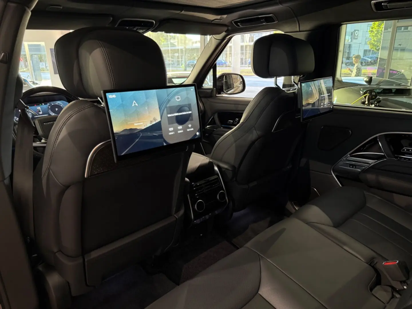 Range Rover P 530 LWB Autobiography 7-Sitzer