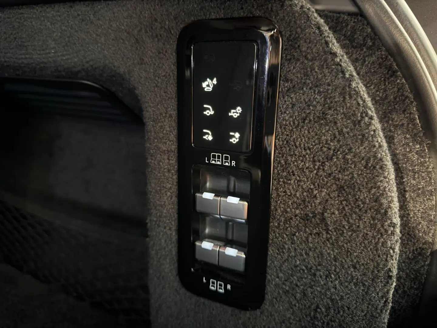 Range Rover P 530 LWB Autobiography 7-Sitzer