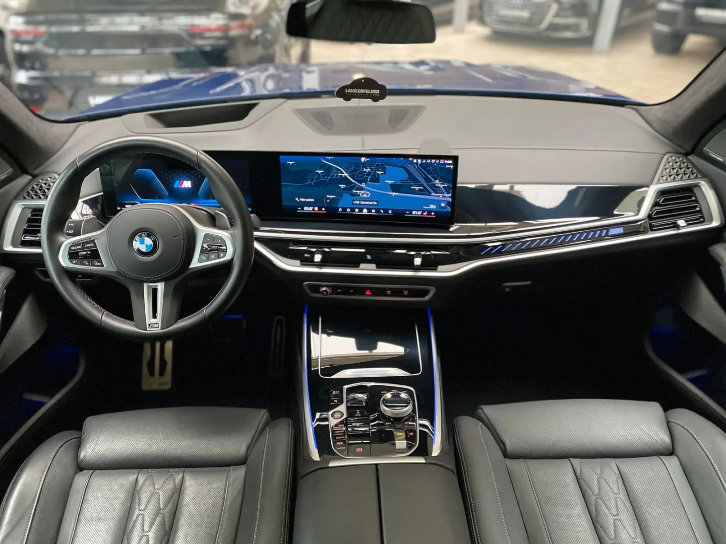X7 M60i SportPro MASSAGE STDHZG AHK LEDER GLAS