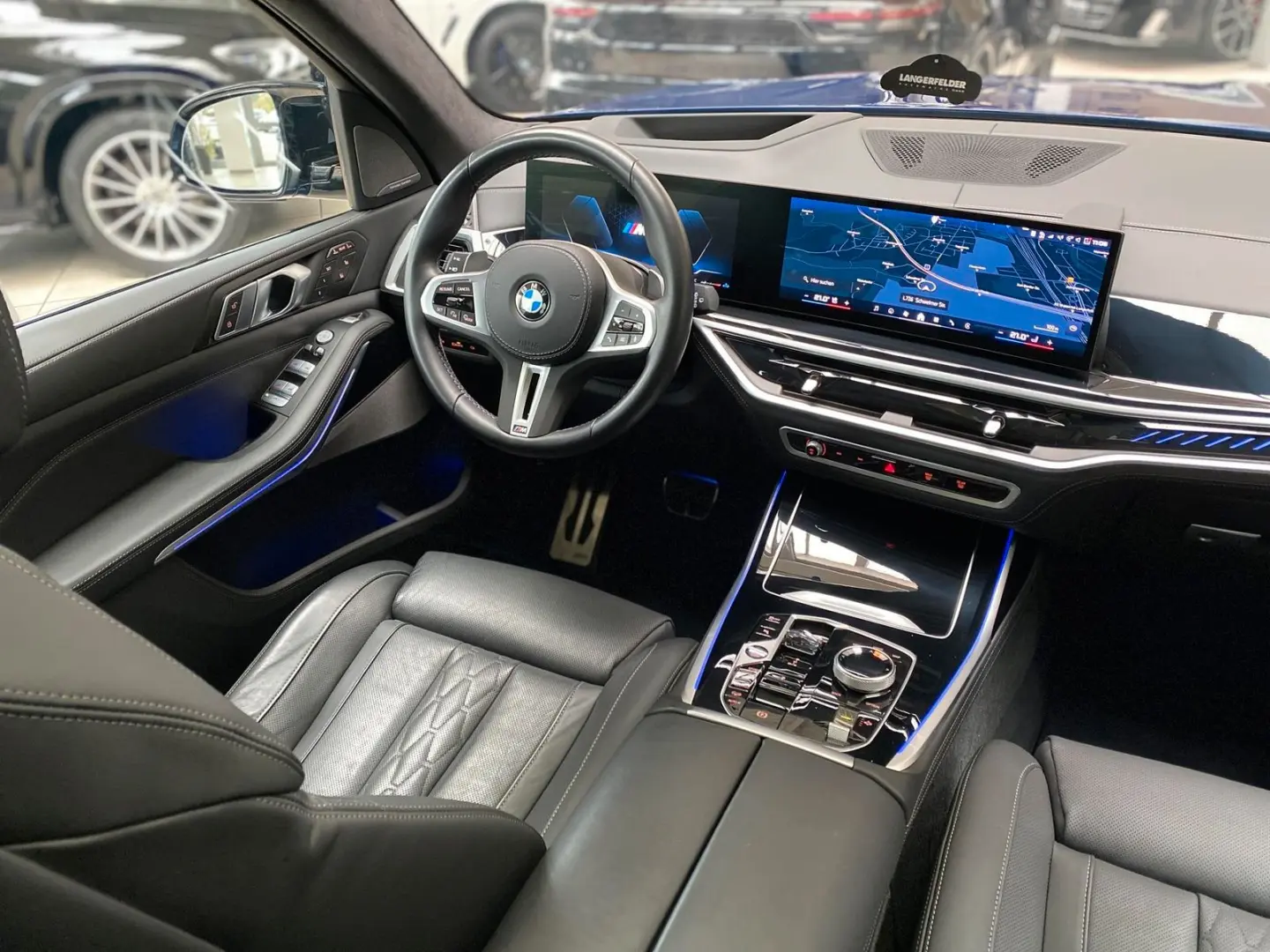 X7 M60i SportPro MASSAGE STDHZG AHK LEDER GLAS