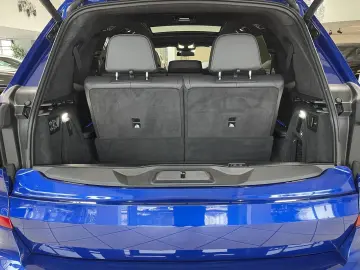 X7 M60i SportPro MASSAGE STDHZG AHK LEDER GLAS
