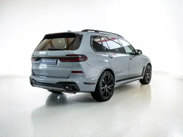X7 M60i M SPORT PRO EXKLUSIV DRIV PARK B&W 6SITZ