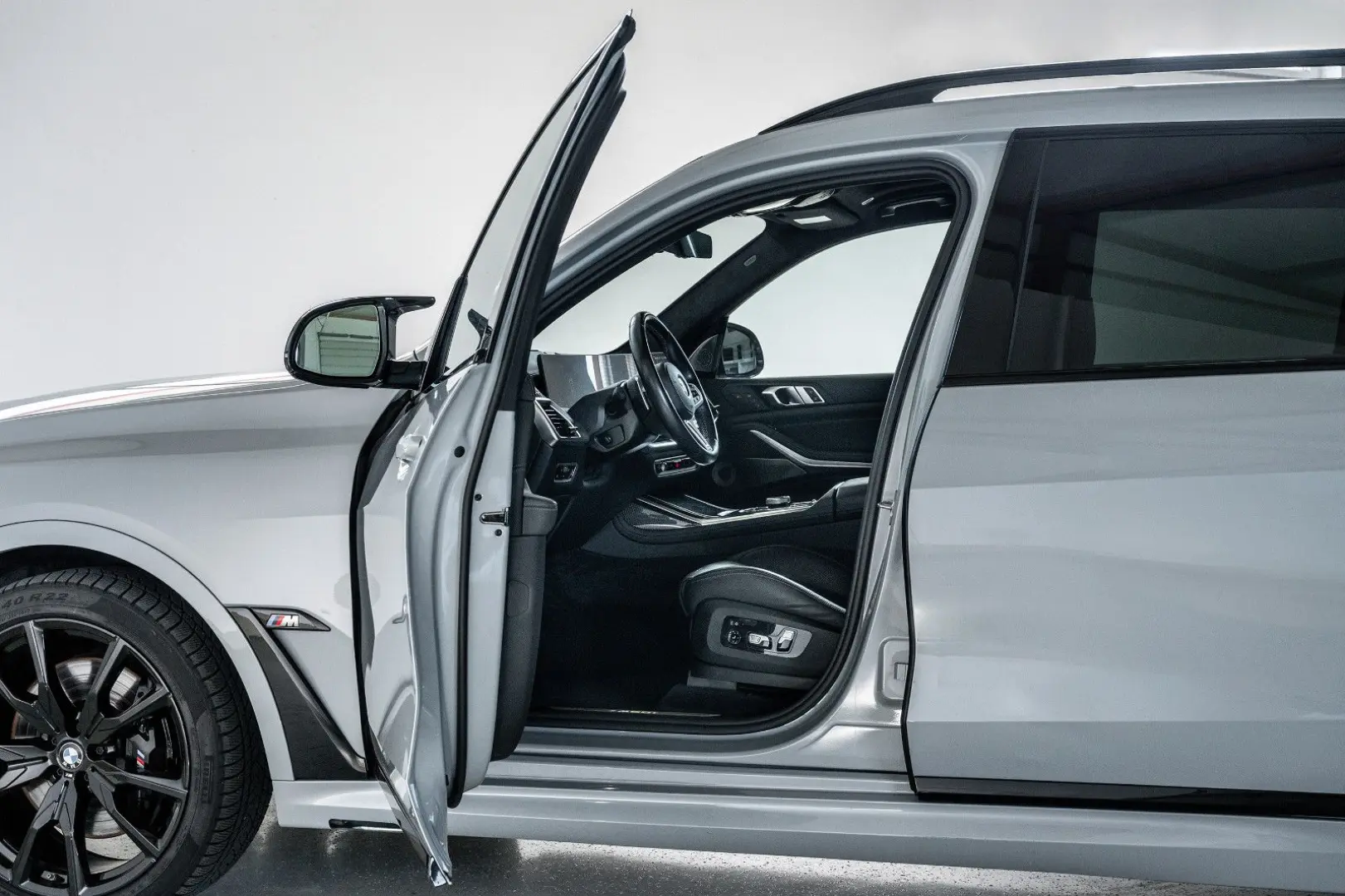 X7 M60i M SPORT PRO EXKLUSIV DRIV PARK B&W 6SITZ