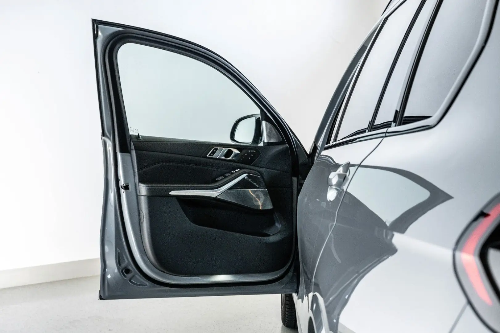 X7 M60i M SPORT PRO EXKLUSIV DRIV PARK B&W 6SITZ