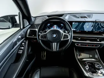 X7 M60i M SPORT PRO EXKLUSIV DRIV PARK B&W 6SITZ
