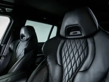 X7 M60i M SPORT PRO EXKLUSIV DRIV PARK B&W 6SITZ