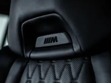 X7 M60i M SPORT PRO EXKLUSIV DRIV PARK B&W 6SITZ