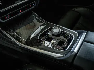 X7 M60i M SPORT PRO EXKLUSIV DRIV PARK B&W 6SITZ