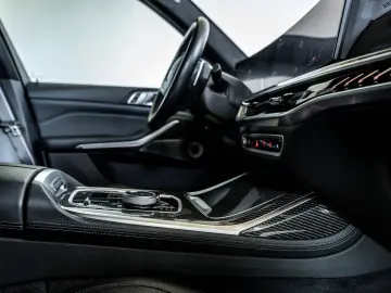 X7 M60i M SPORT PRO EXKLUSIV DRIV PARK B&W 6SITZ