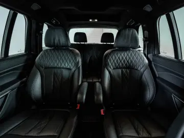 X7 M60i M SPORT PRO EXKLUSIV DRIV PARK B&W 6SITZ