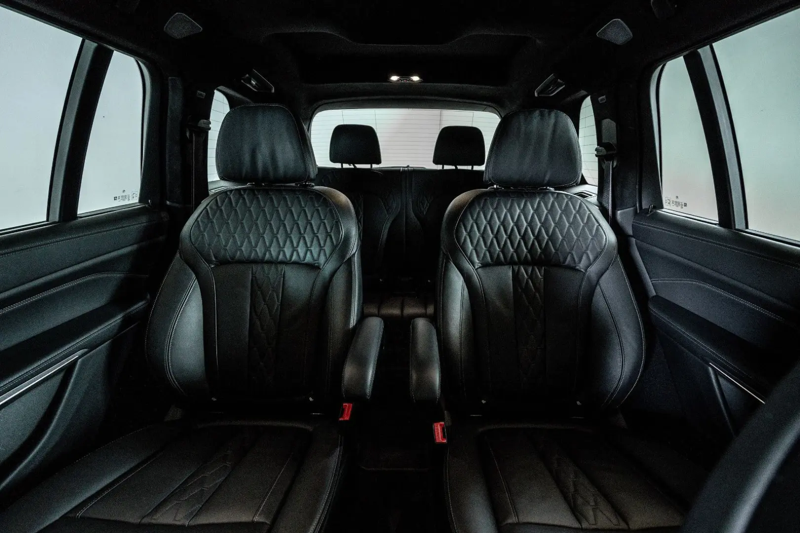 X7 M60i M SPORT PRO EXKLUSIV DRIV PARK B&W 6SITZ