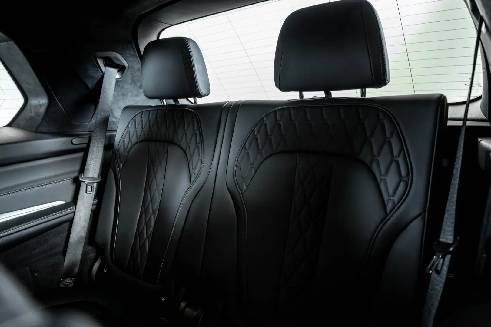 X7 M60i M SPORT PRO EXKLUSIV DRIV PARK B&W 6SITZ