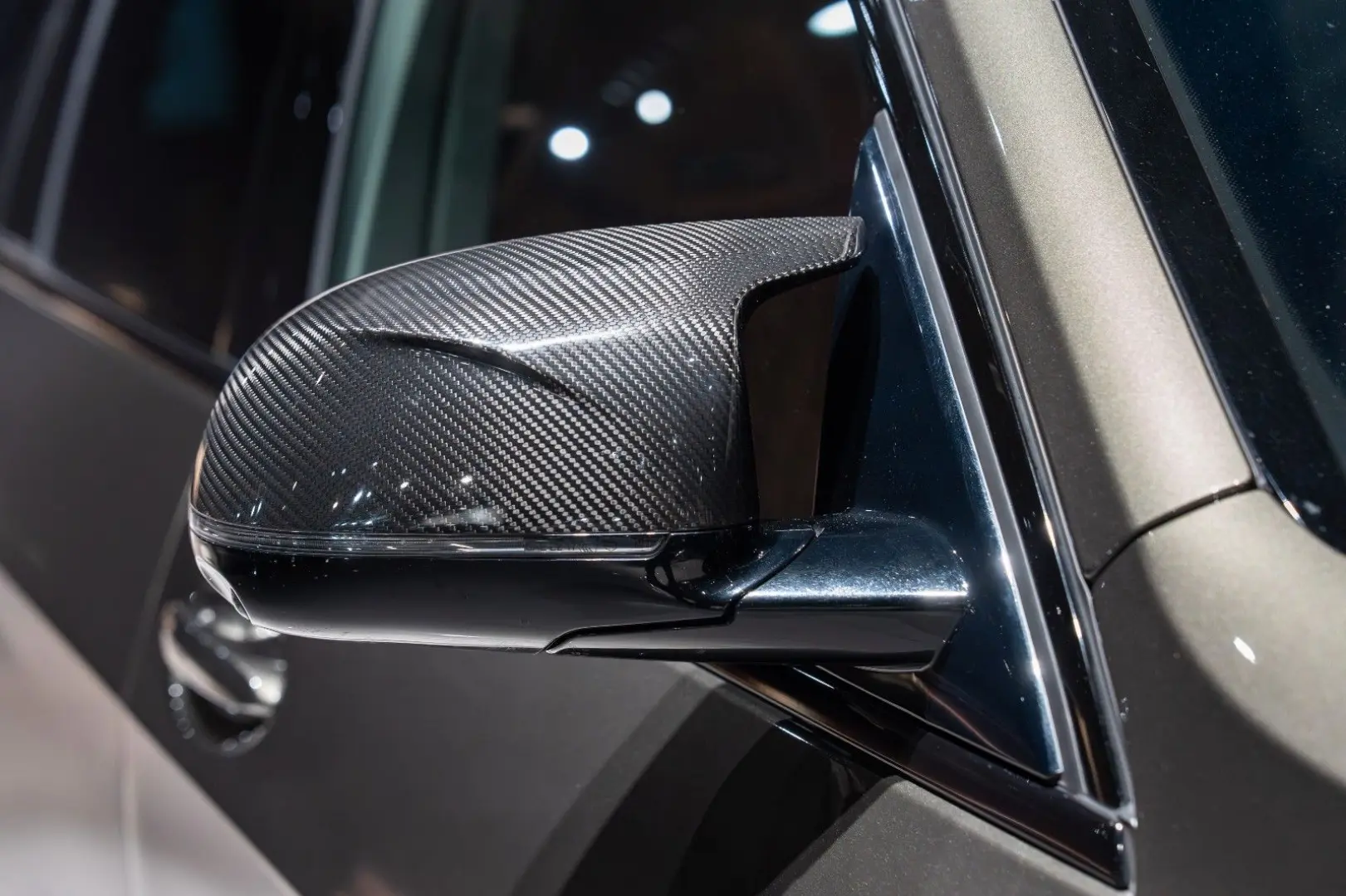 X7 M60i B&W LUFTFEDER. PANO 22 LM HUD 7-SITZ 1HD