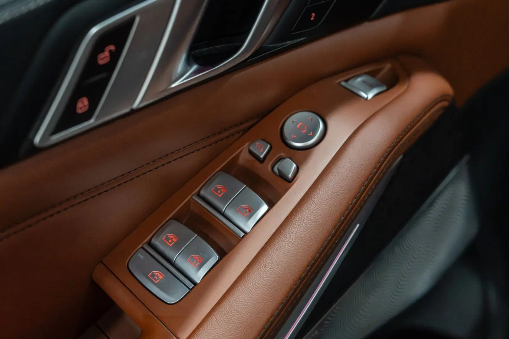 X7 M60i B&W LUFTFEDER. PANO 22 LM HUD 7-SITZ 1HD