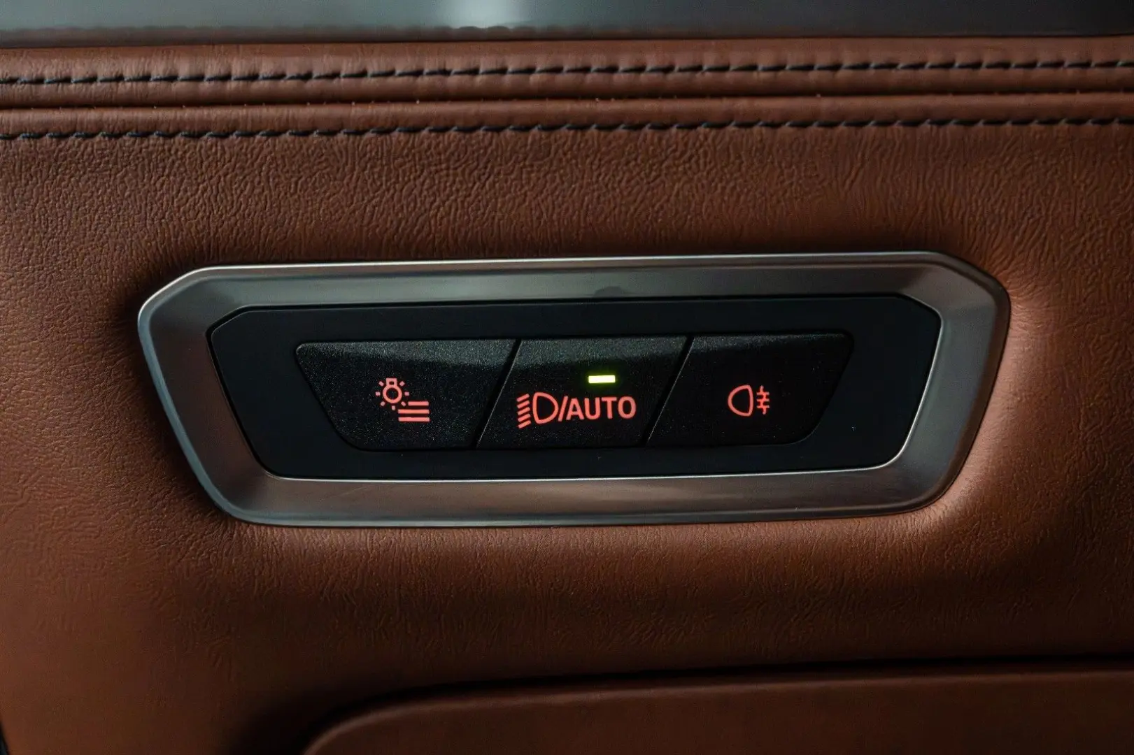 X7 M60i B&W LUFTFEDER. PANO 22 LM HUD 7-SITZ 1HD