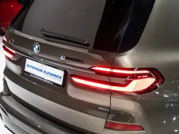 X7 M60i B&W LUFTFEDER. PANO 22 LM HUD 7-SITZ 1HD