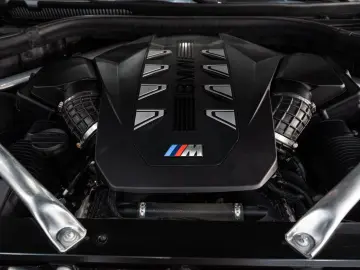 X7 M60i B&W LUFTFEDER. PANO 22 LM HUD 7-SITZ 1HD