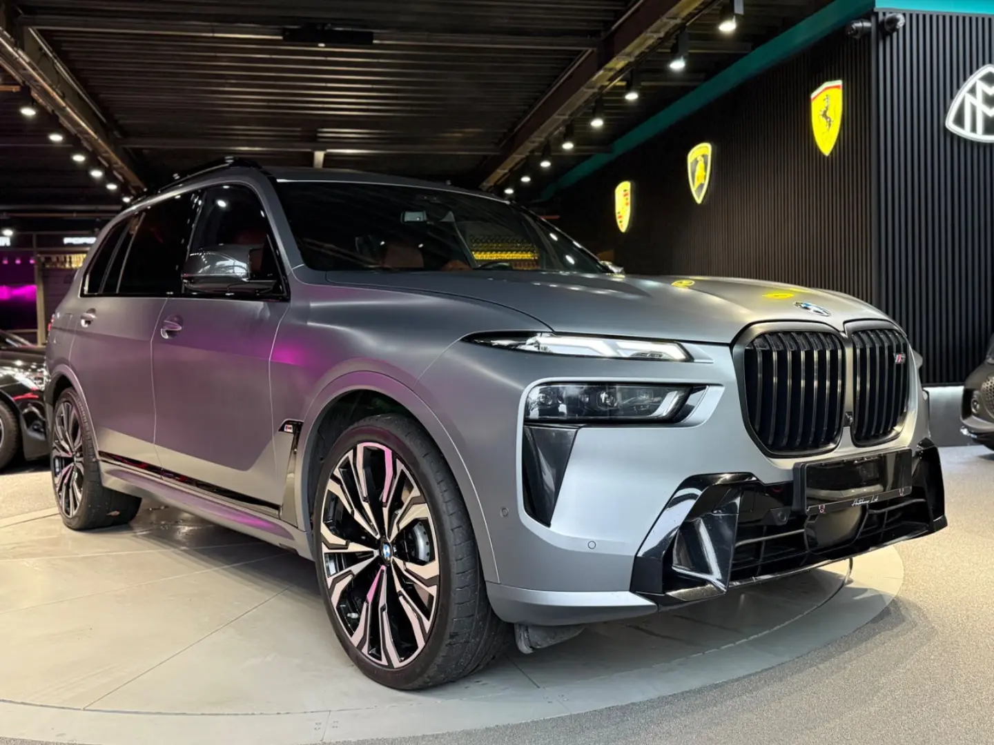 X7 M60i HUD SKY PANO KEY SOFT DIS MASSA 23ZOLL