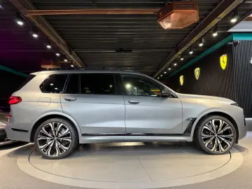 X7 M60i HUD SKY PANO KEY SOFT DIS MASSA 23ZOLL