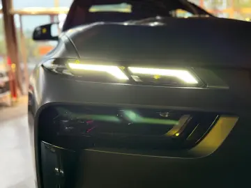 X7 M60i HUD SKY PANO KEY SOFT DIS MASSA 23ZOLL