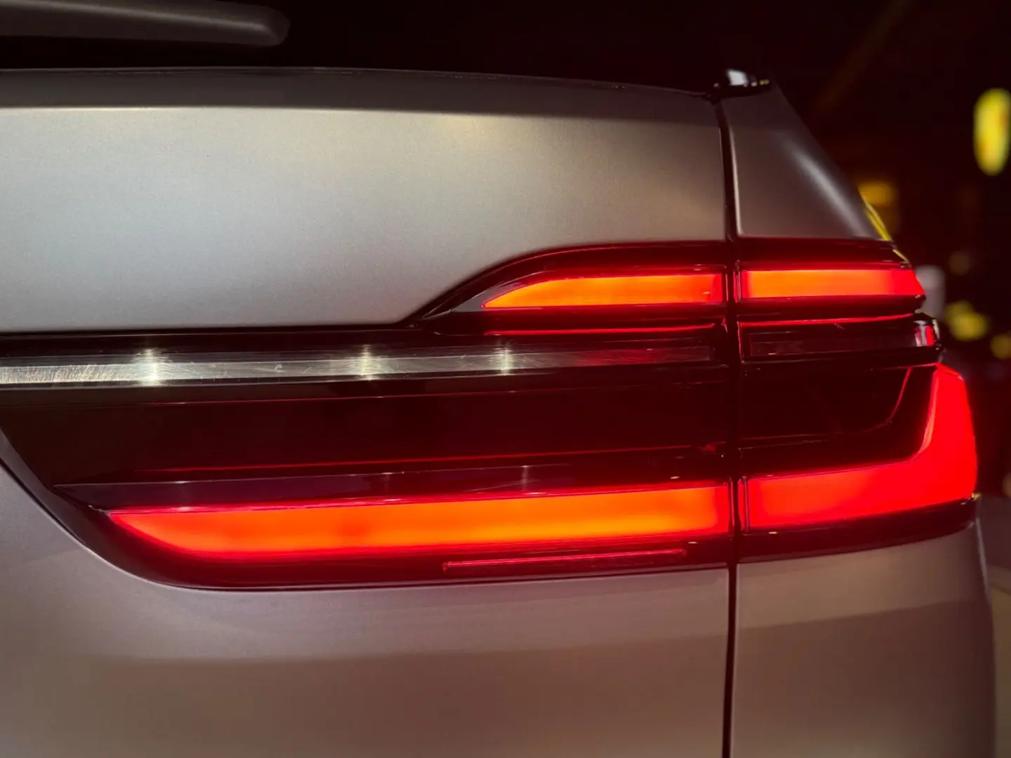 X7 M60i HUD SKY PANO KEY SOFT DIS MASSA 23ZOLL