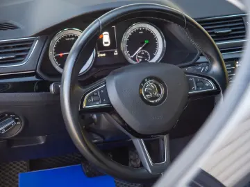 Skoda Superb Laurent & Clement Încălzire Memorie Camera ACC