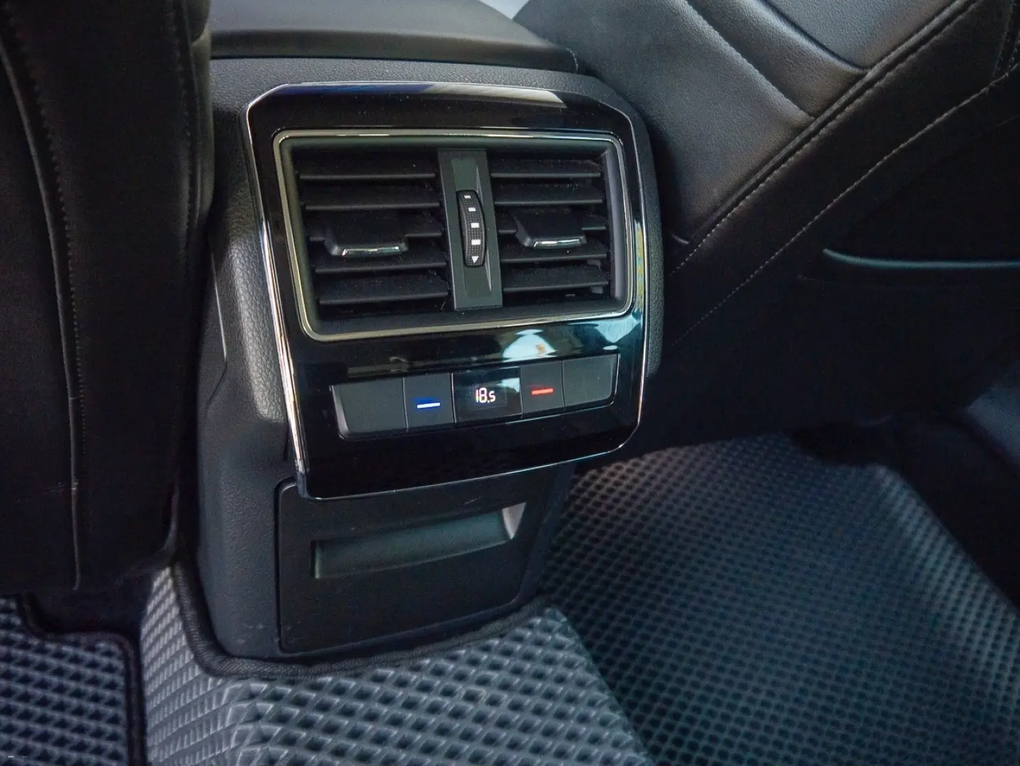 Skoda Superb Laurent & Clement Încălzire Memorie Camera ACC