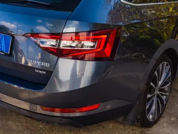 Skoda Superb Laurent & Clement Încălzire Memorie Camera ACC