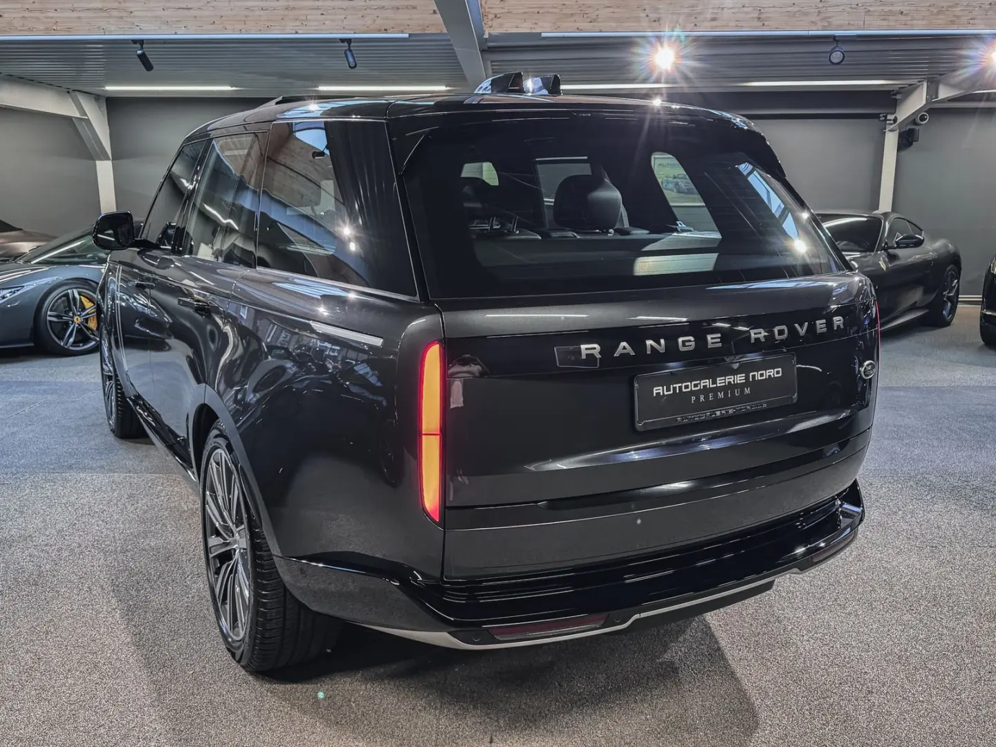 Range Rover Autobiography (SWB)