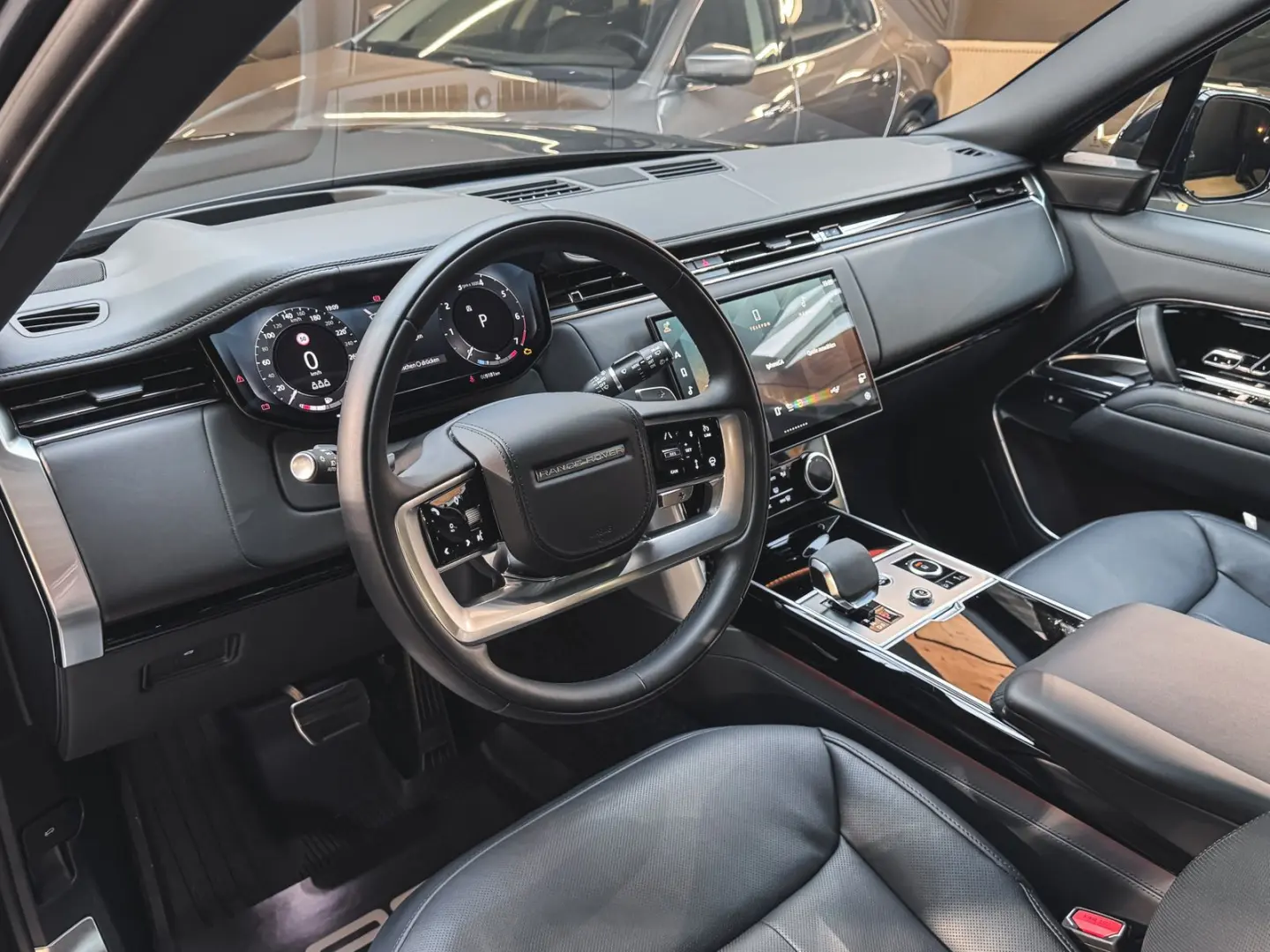 Range Rover Autobiography (SWB)