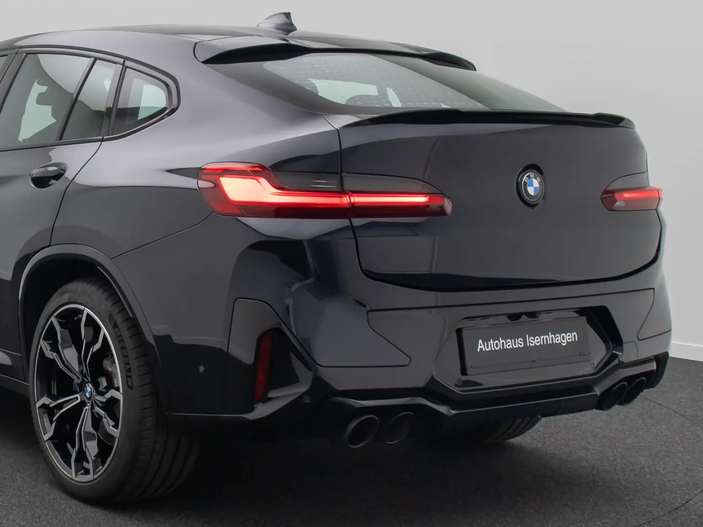 X4 M Competition HUD Kamera DAB Panorama 21Zoll