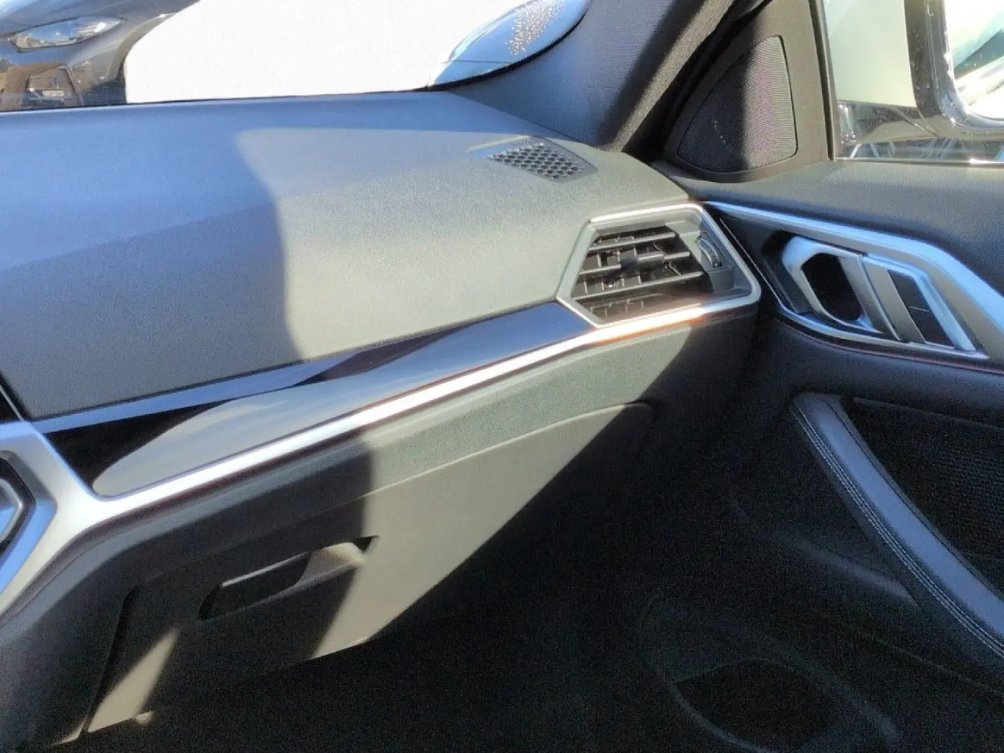 420i Coupe M SPORT LiCoPr DrivAss HiFi Kam 18