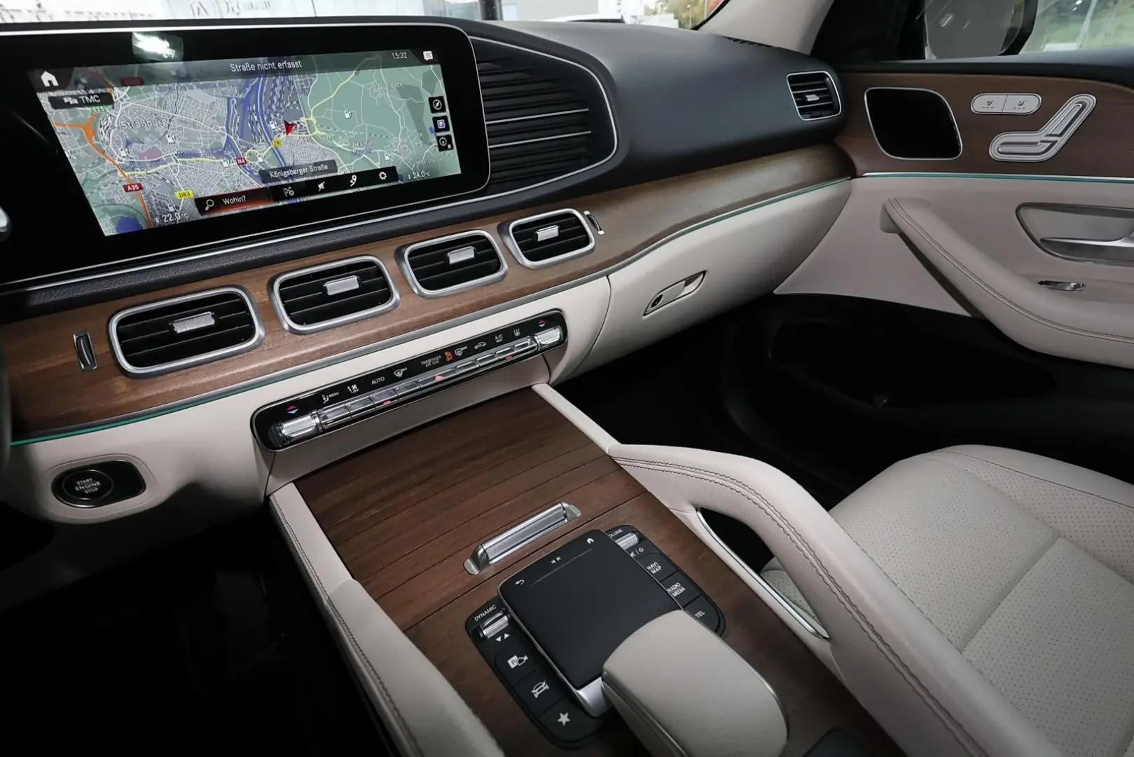 GLE 350 de 4M  DISTRONIC PANO 360  KEYLESS BEJ