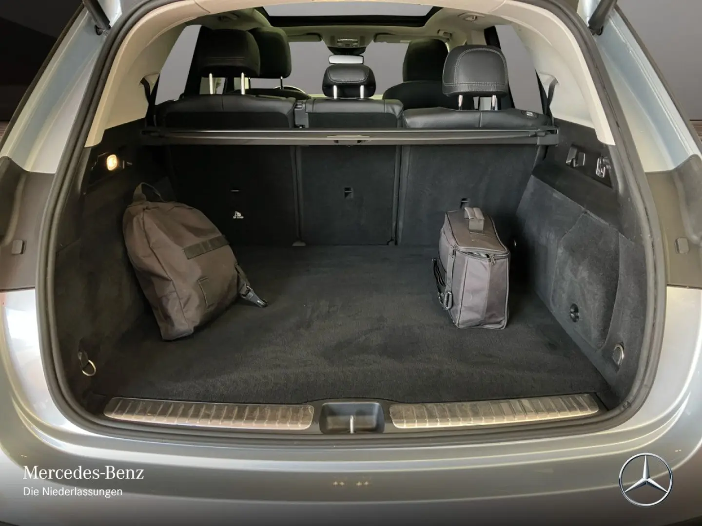 GLE350de 4M AMG Distr Pano 360  AHK Trittb 20