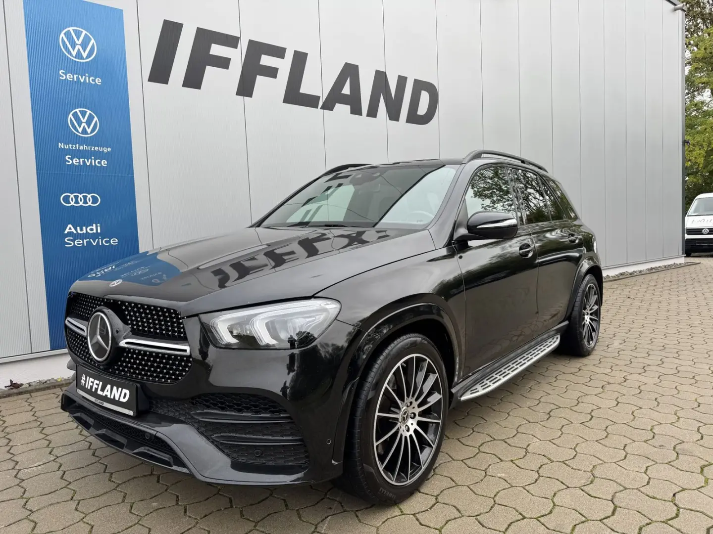 GLE 350 d e 4Matic AMG-line Night AHK FOLIERT