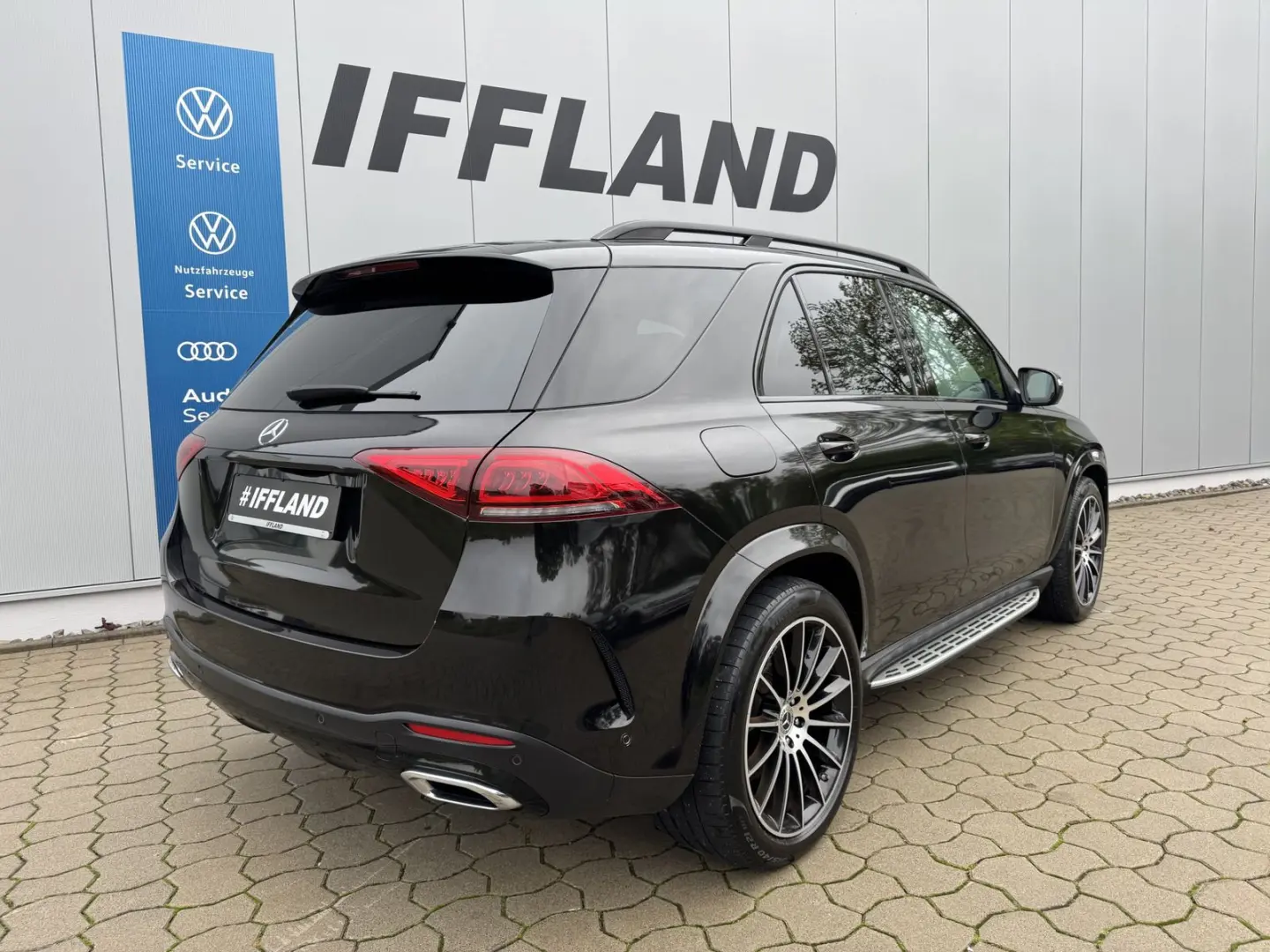 GLE 350 d e 4Matic AMG-line Night AHK FOLIERT