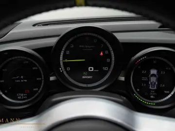 918 SPYDER   LIFT   CARBON   BURMESTER