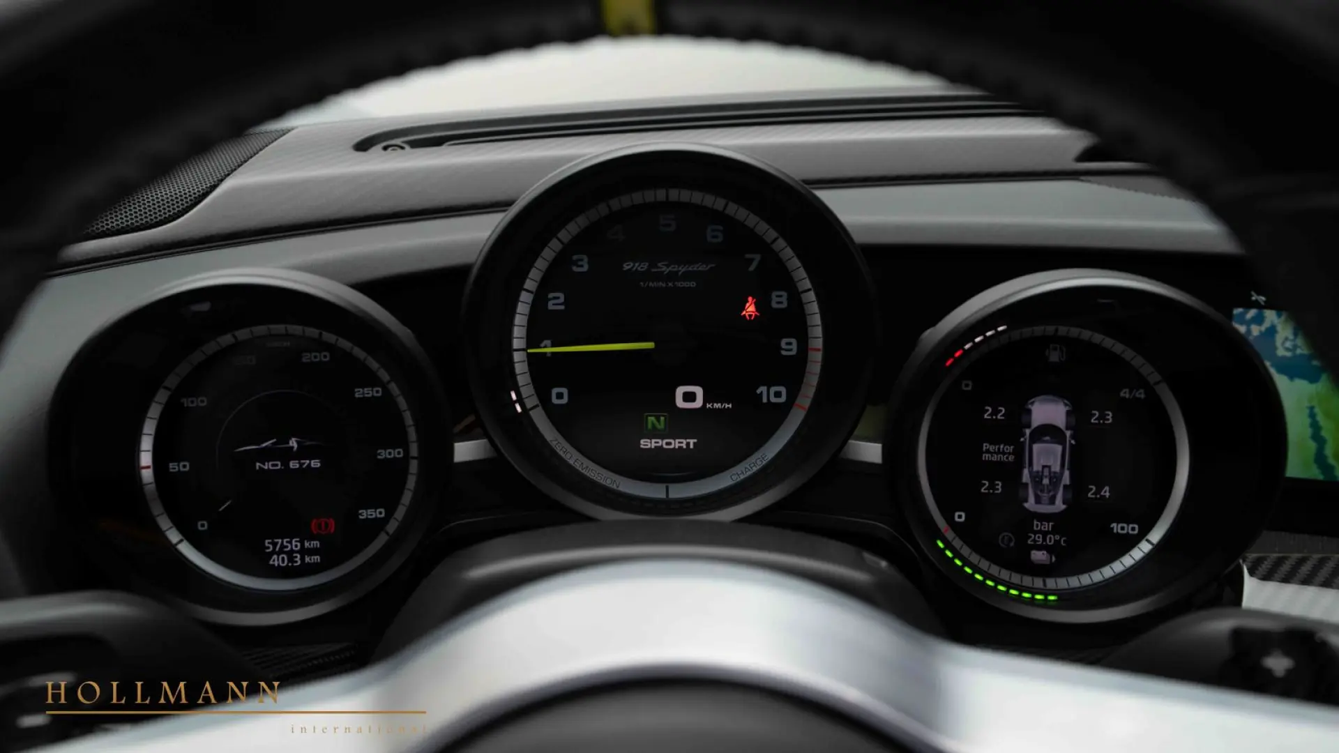 918 SPYDER   LIFT   CARBON   BURMESTER