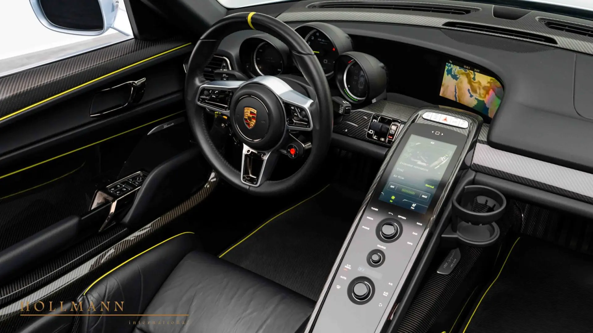 918 SPYDER   LIFT   CARBON   BURMESTER