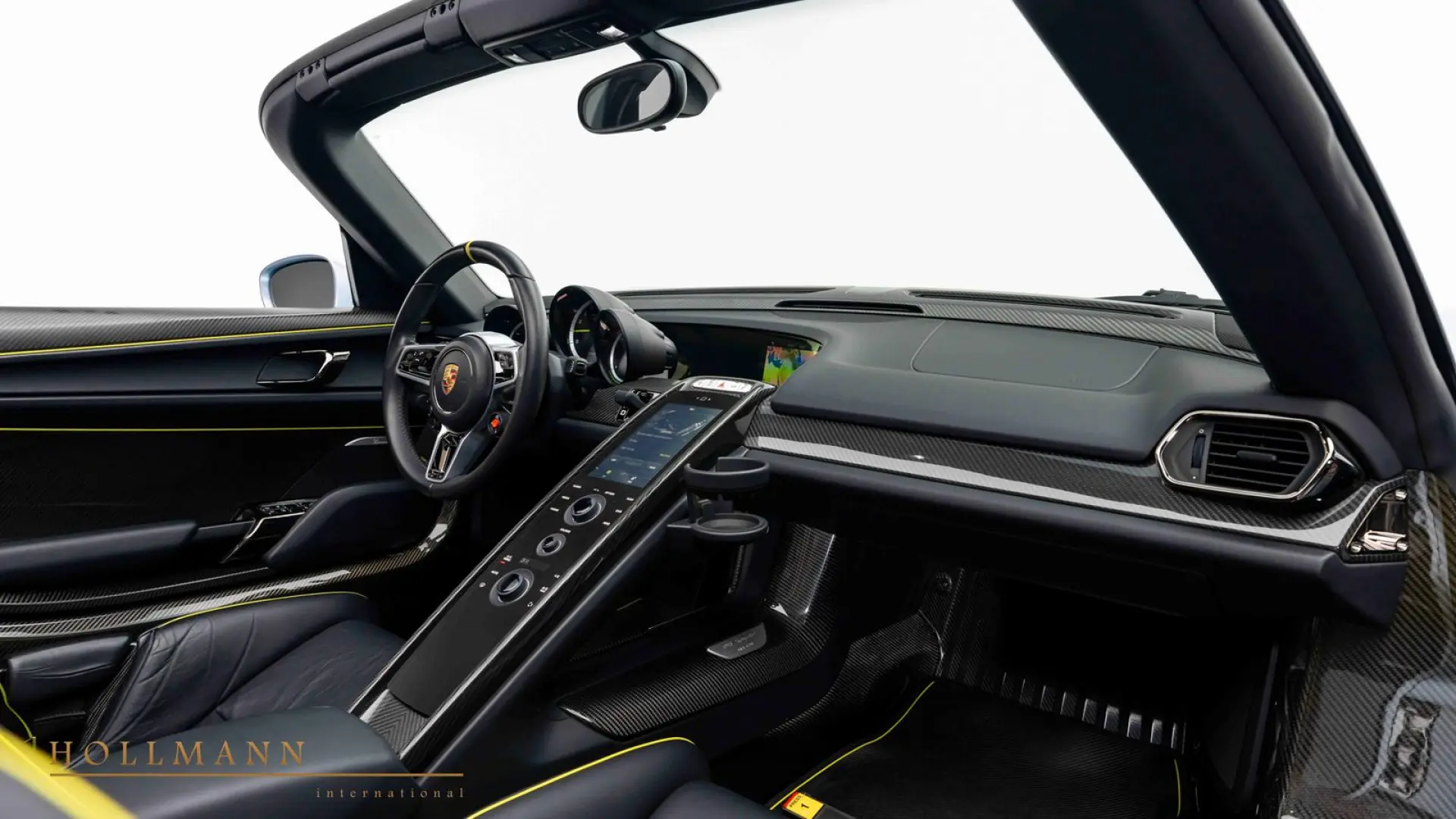 918 SPYDER   LIFT   CARBON   BURMESTER