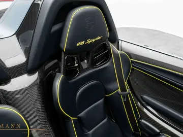 918 SPYDER   LIFT   CARBON   BURMESTER