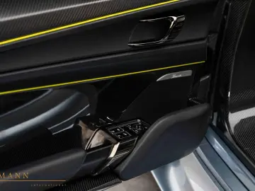 918 SPYDER   LIFT   CARBON   BURMESTER