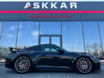 Porsche 992 2024