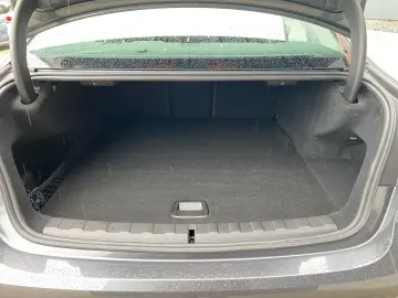 330e xDrive Sport Line LASER HUD G-DACH MEMO DAB