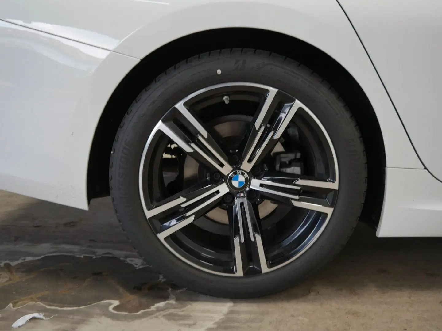 318i lim. M Sport RFK SHZ HiFi Driving Assistant