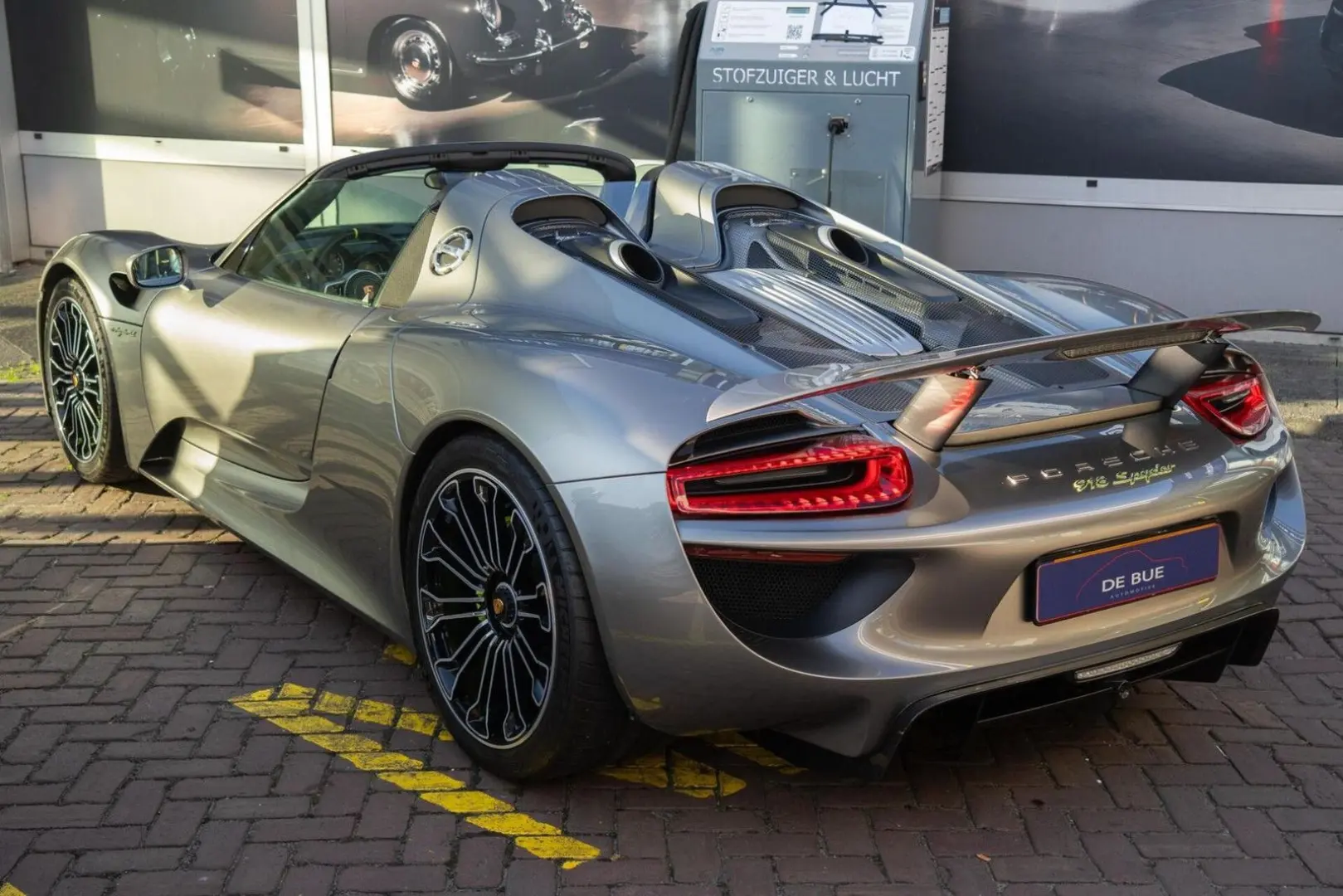 918 Spyder   Liquid Silver   Carbon   Lift   Bur