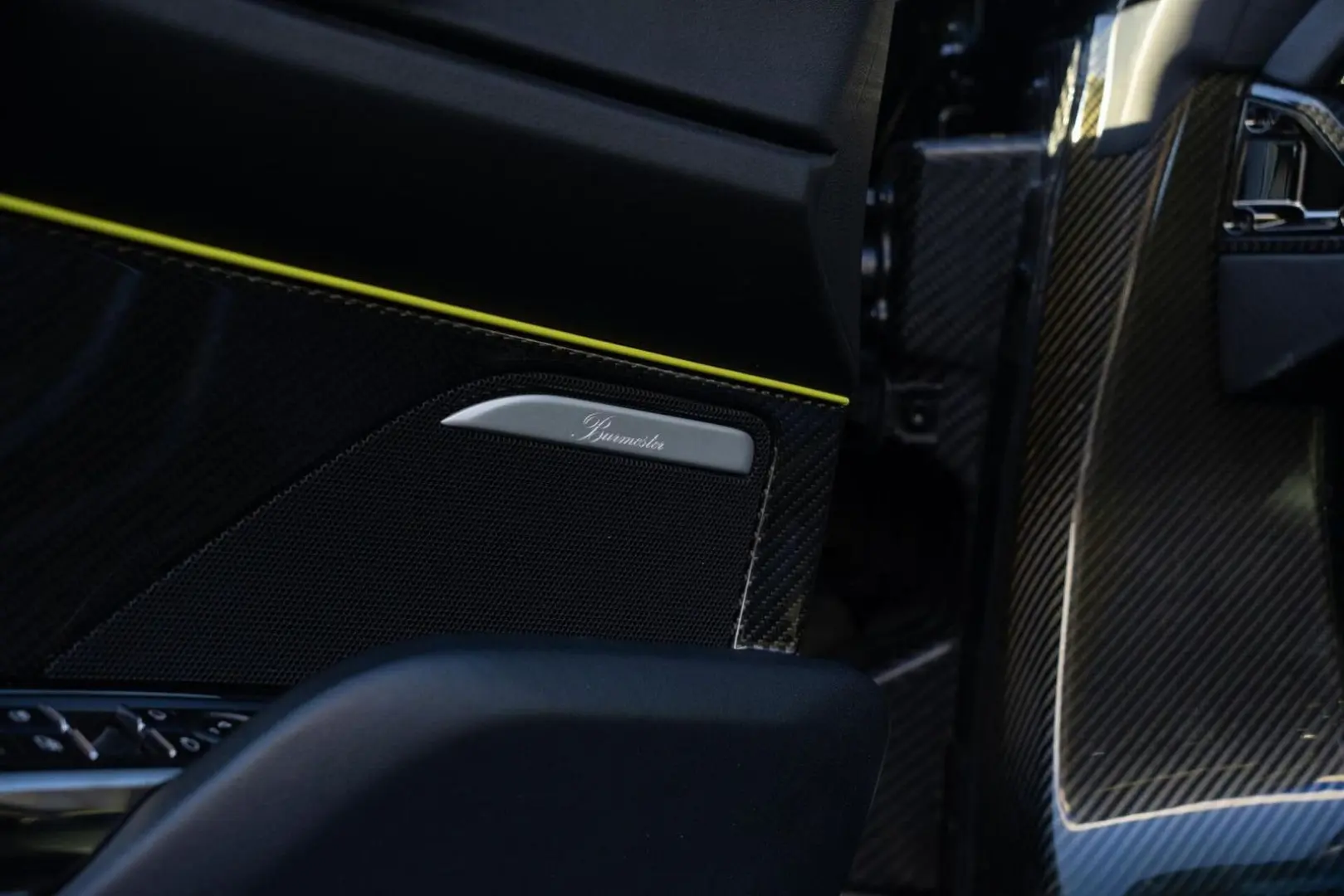 918 Spyder   Liquid Silver   Carbon   Lift   Bur