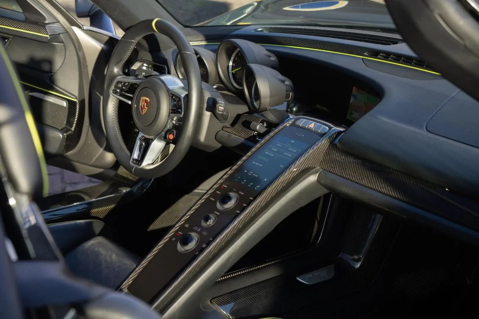 918 Spyder   Liquid Silver   Carbon   Lift   Bur