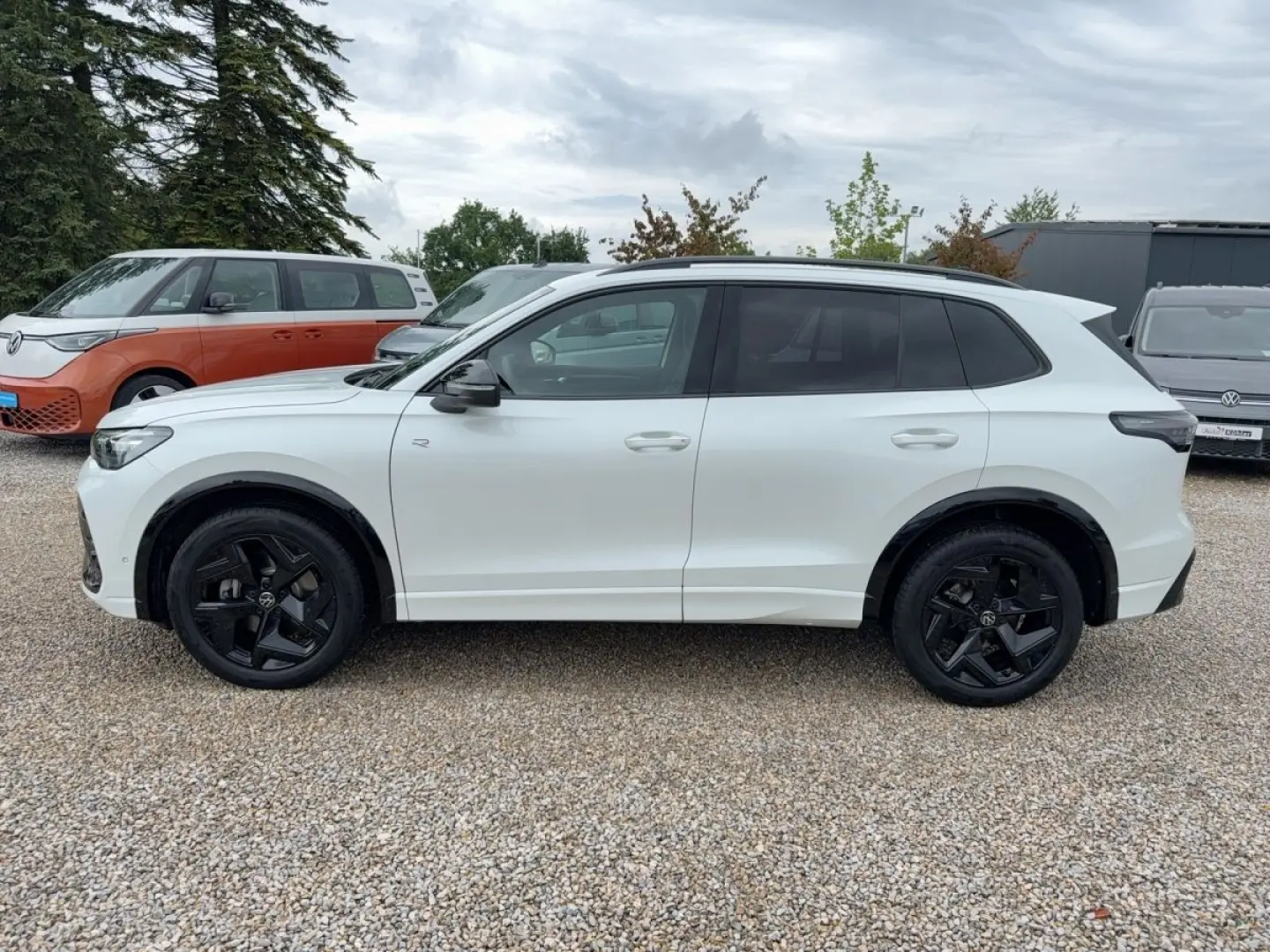 Tiguan der Neue R-Line TDi 4M Akustikverglassung